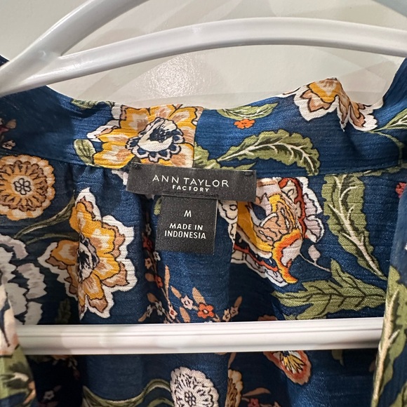 Gorgeous Ann Taylor dress top EUC - Picture 4 of 6